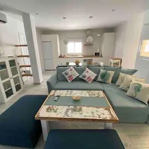 https://precioso-apartamento-en-conil-de-la-11140.es-andalucia.com